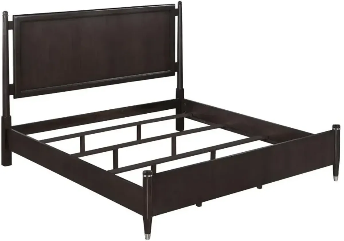 Emberlyn - Wood Poster Bed