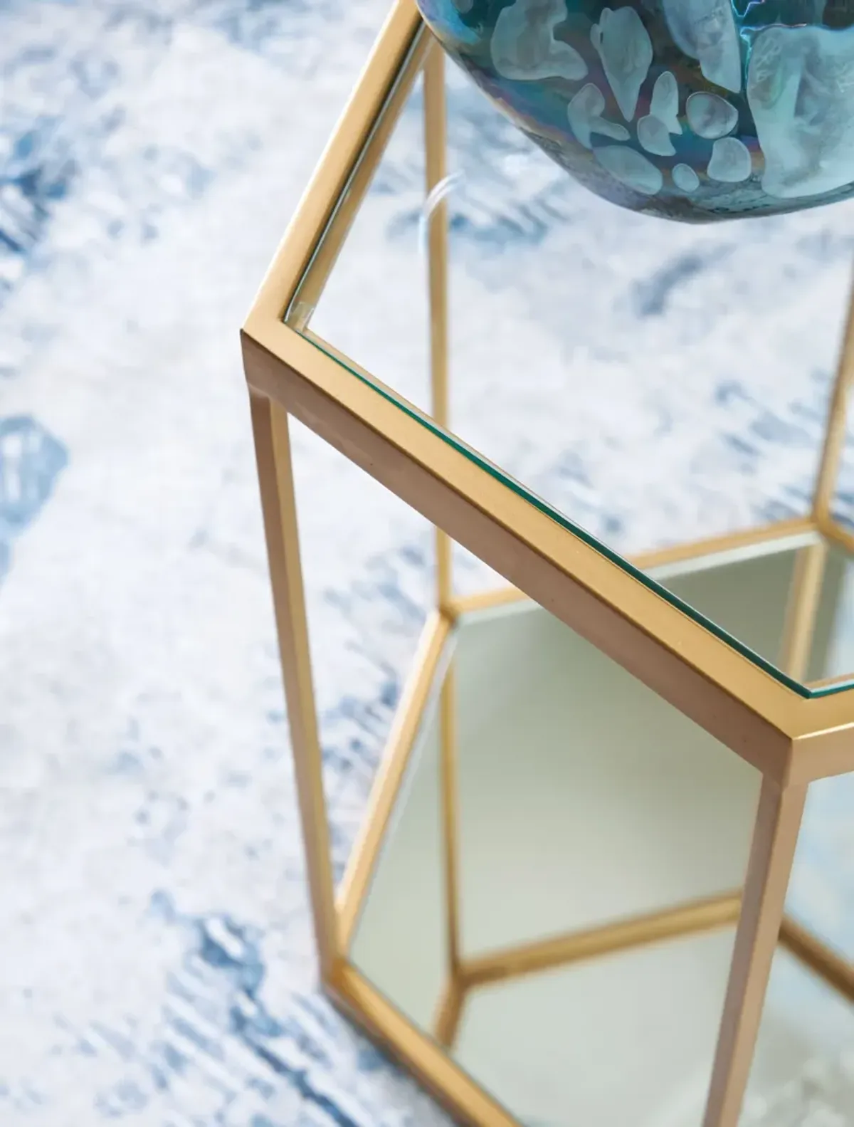 Veerwick - Gold Finish - Accent Cocktail Table