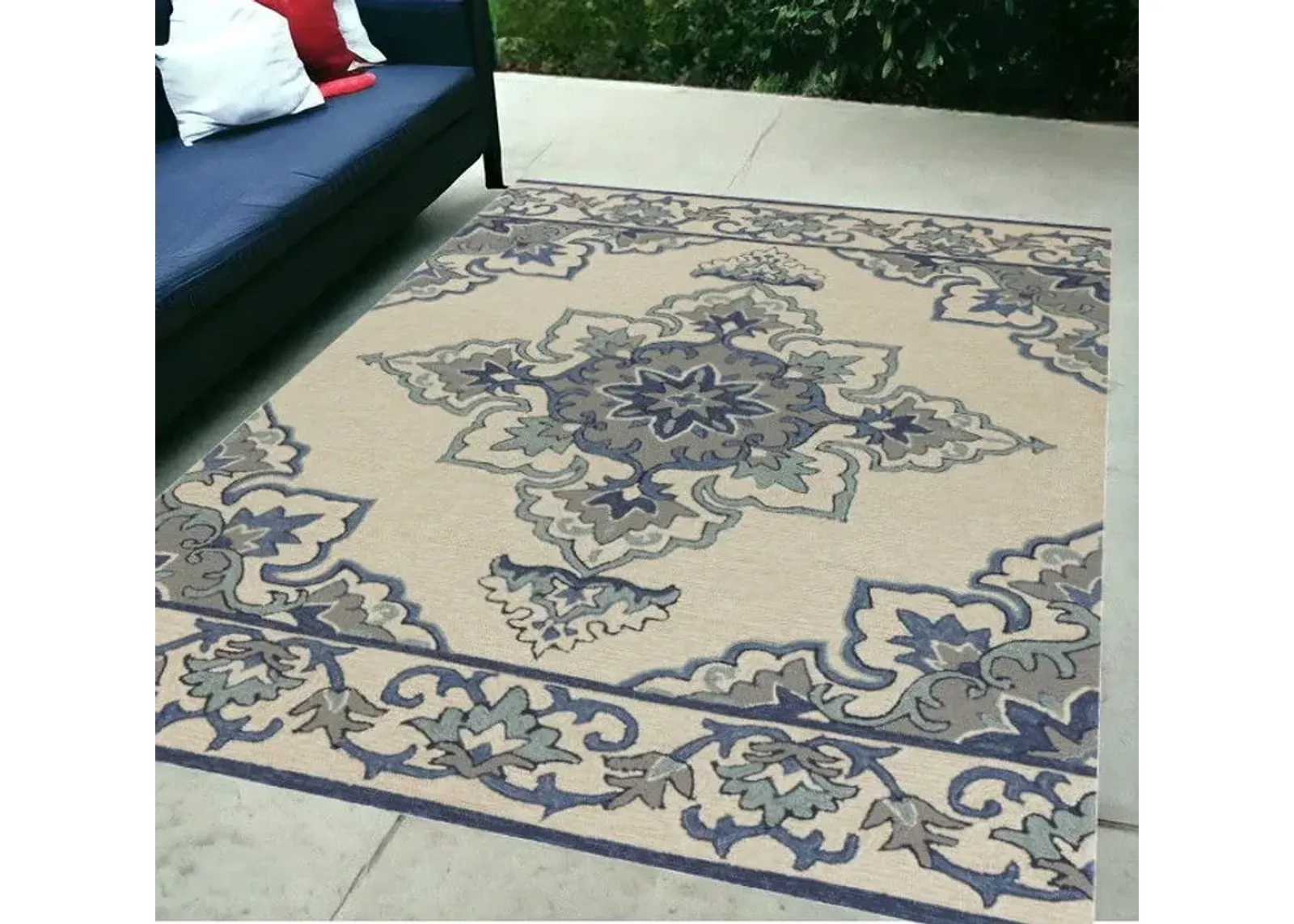 5' X 7' Vines Bordered UV Treated Indoor / Outdoor Area Rug - Ivory / Blue