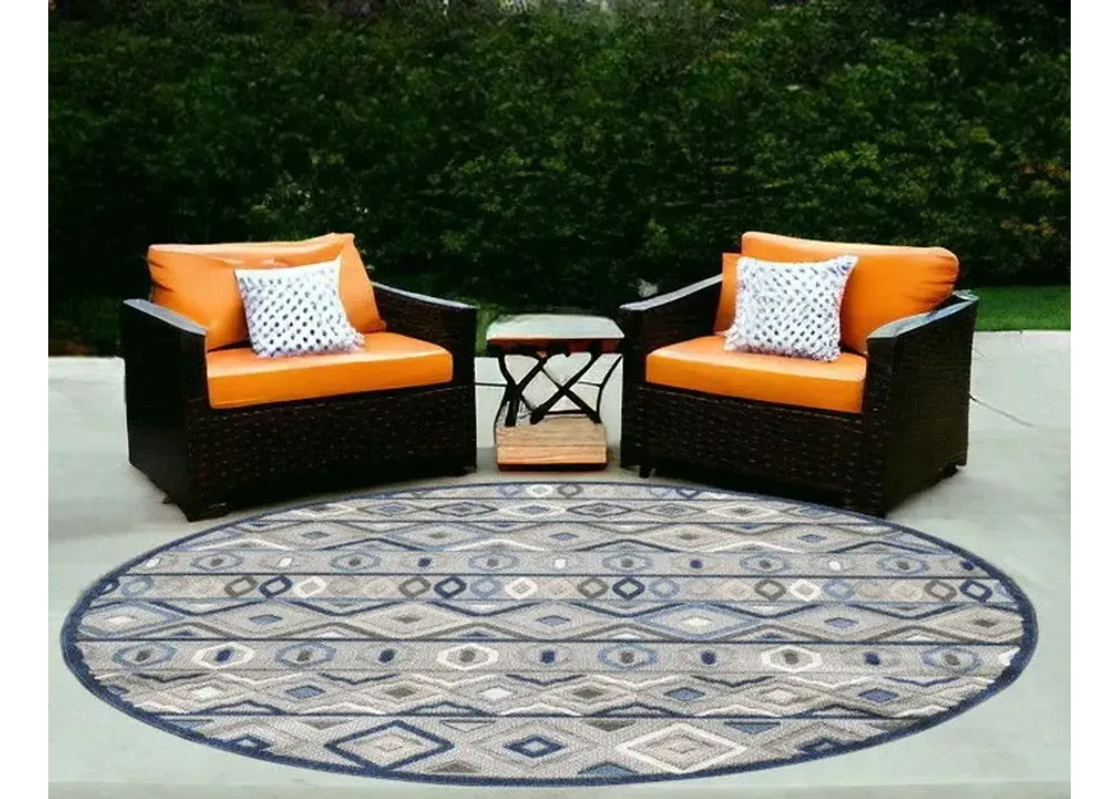 8' Round Round Abstract Stain Resistant Indoor / Outdoor Area Rug - Blue / Gray