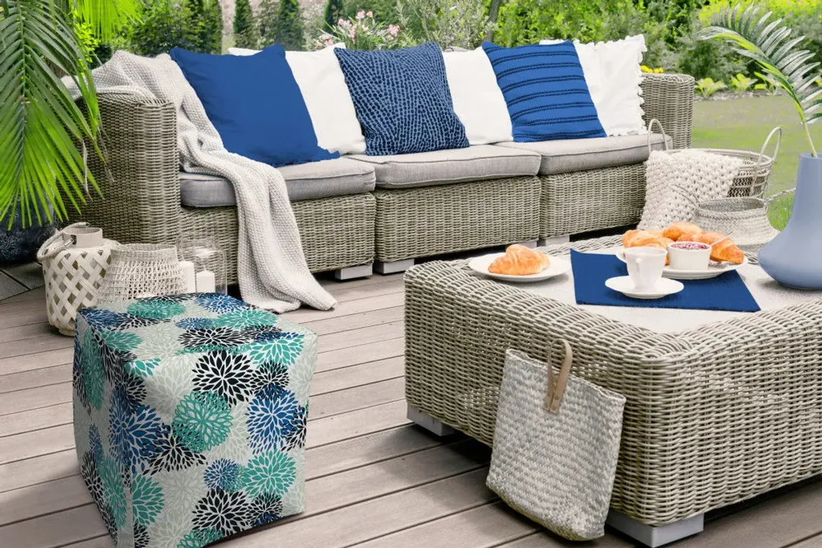 Cube Floral Indoor Outdoor Pouf Cover - Blue