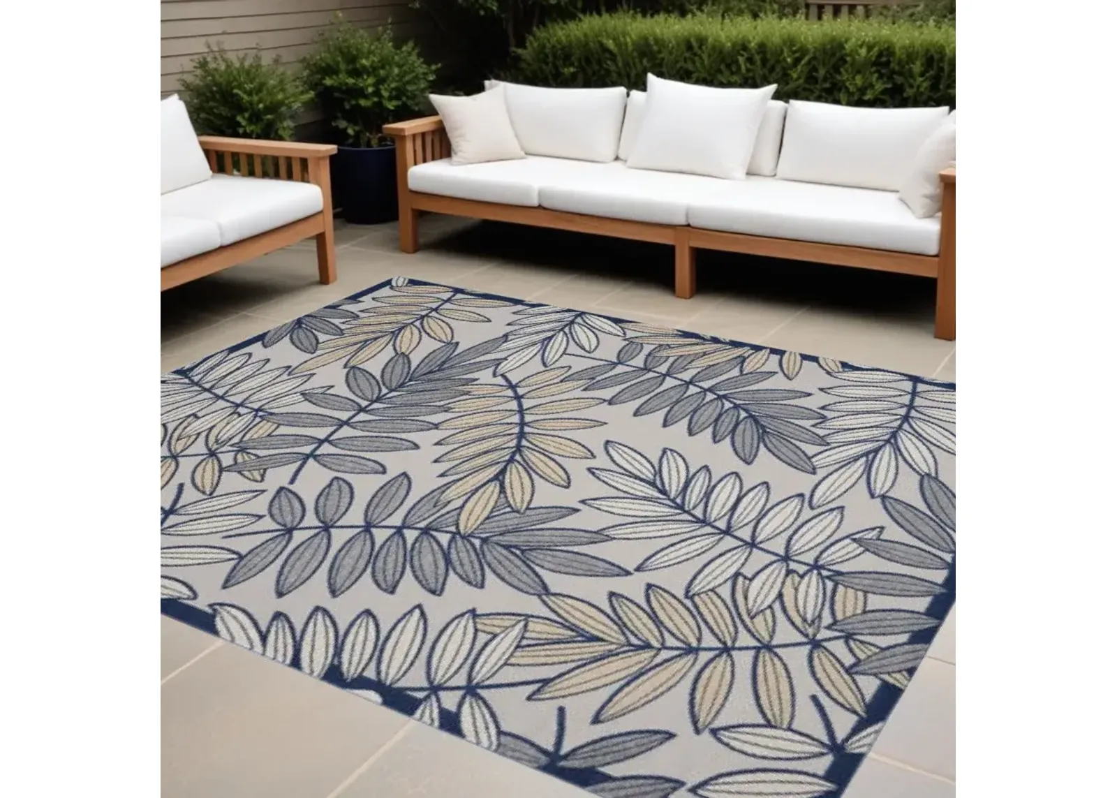 9' X 12' Floral Non Skid Indoor / Outdoor Area Rug - Ivory / Navy