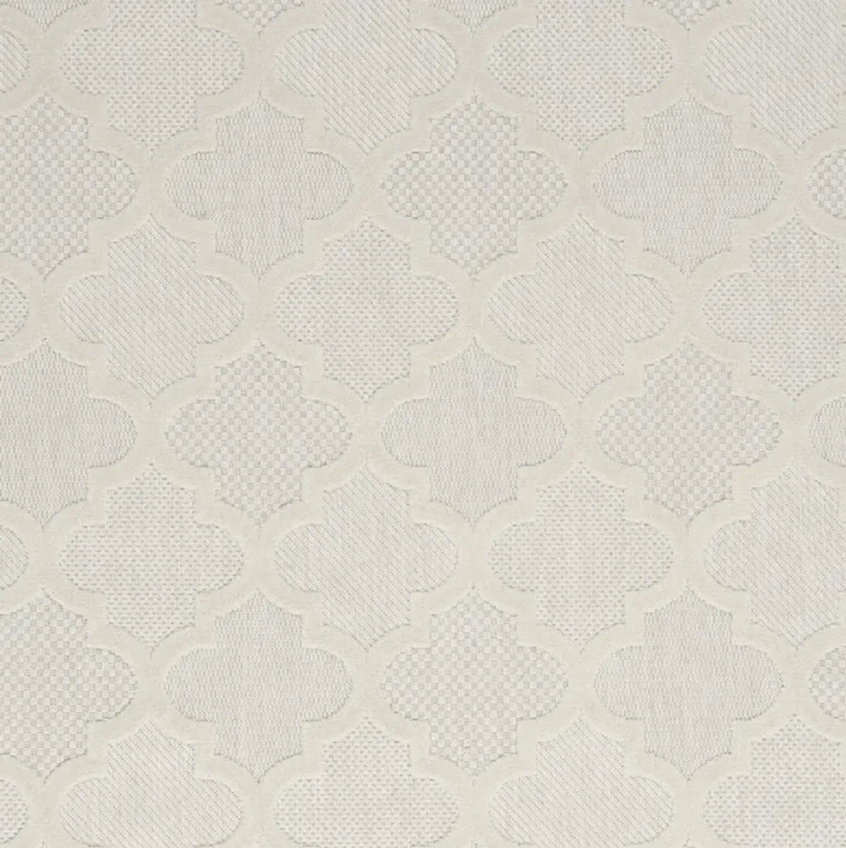 5' X 7' Ikat Indoor / Outdoor Area Rug - Ivory / White