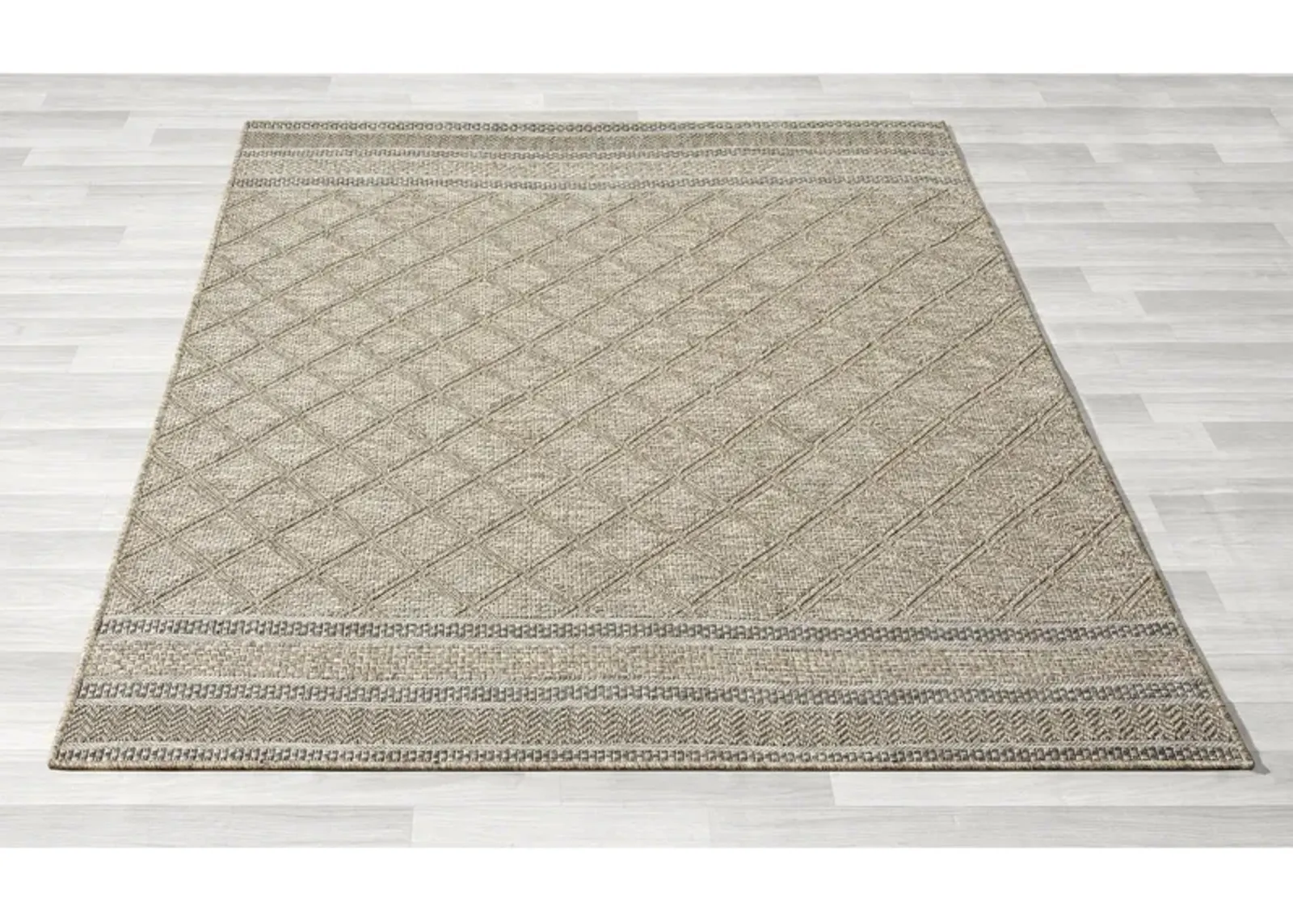 8' X 10' Geometric Handmade Outdoor / Indoor Area Rug - Gray