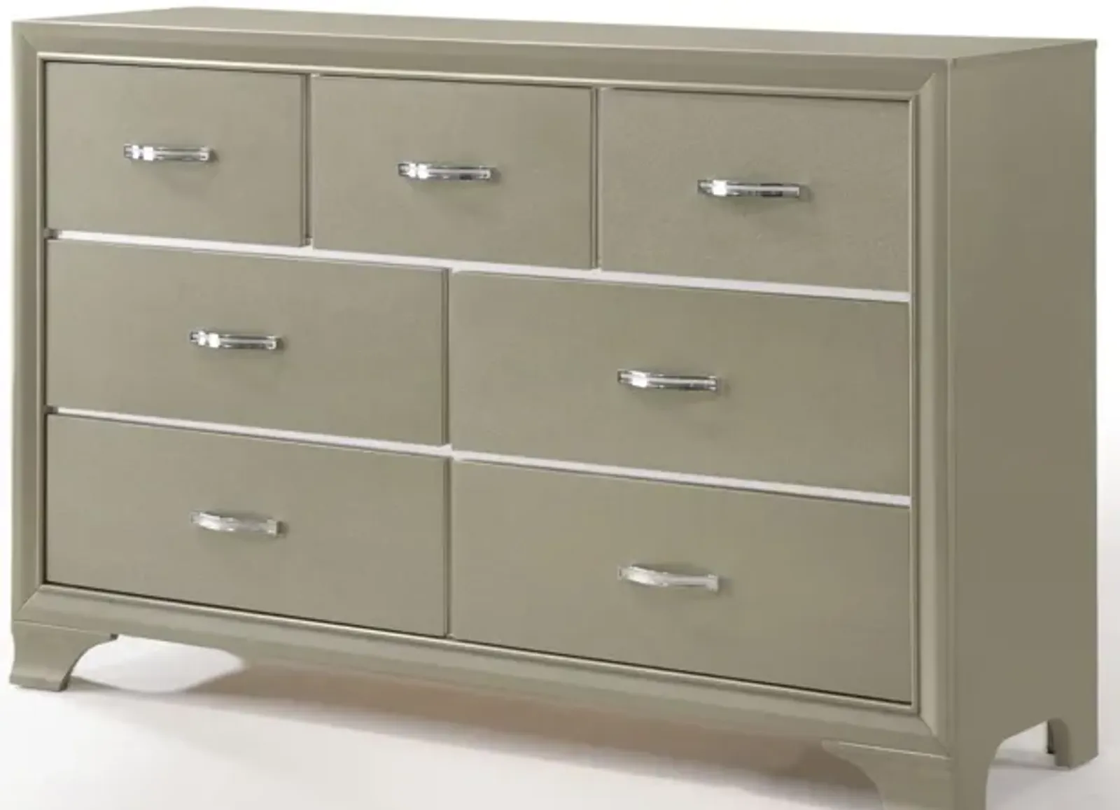 Solid Wood Seven Drawer Triple Dresser - Champagne