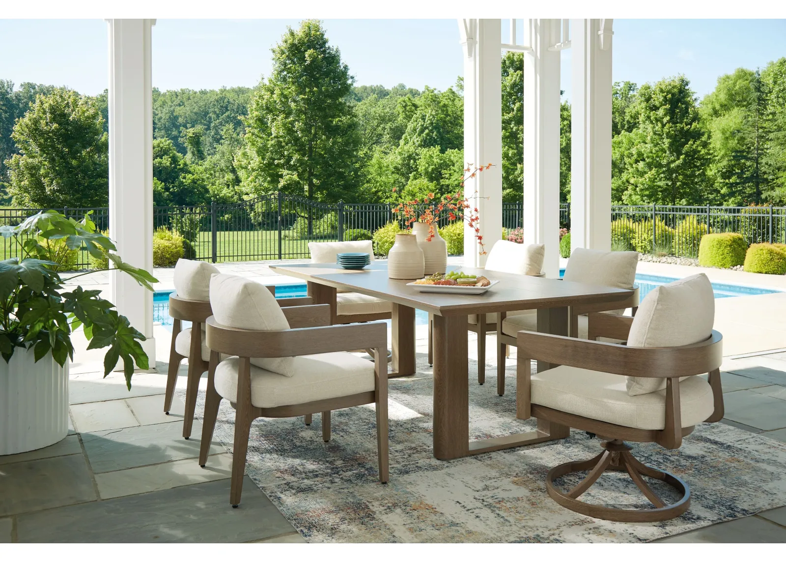 Serene Bay - Outdoor Dining Set