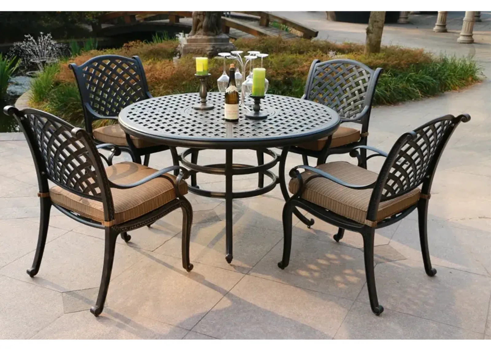 Round 4 Person 51.97" Long Dining Set With Cushions