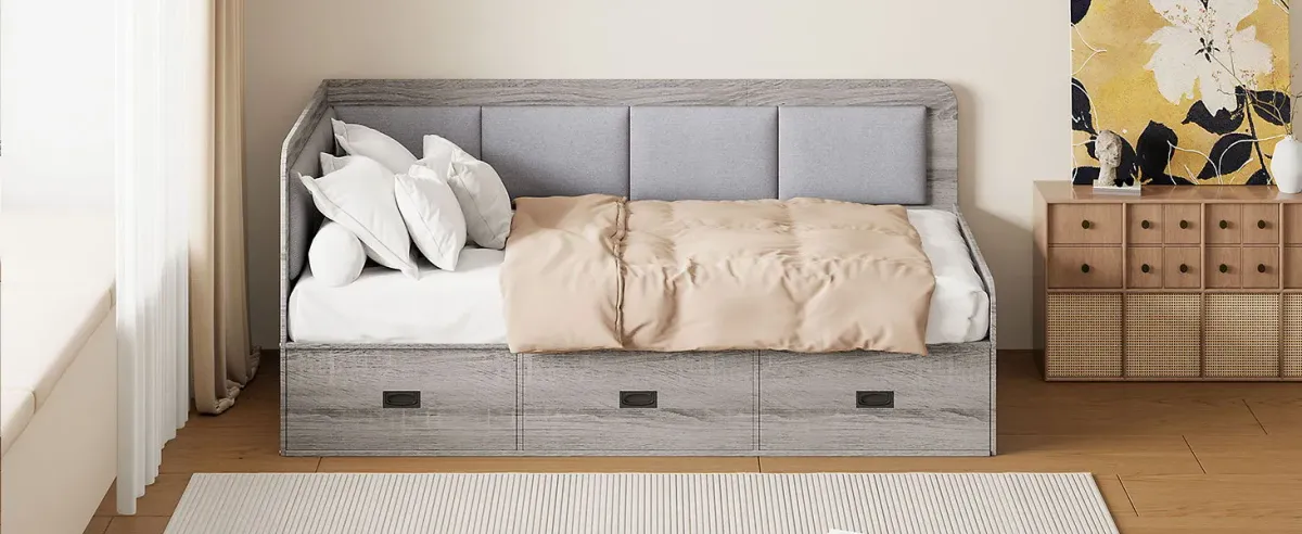 Daybed With Three Drawers And Three Storage Compartments