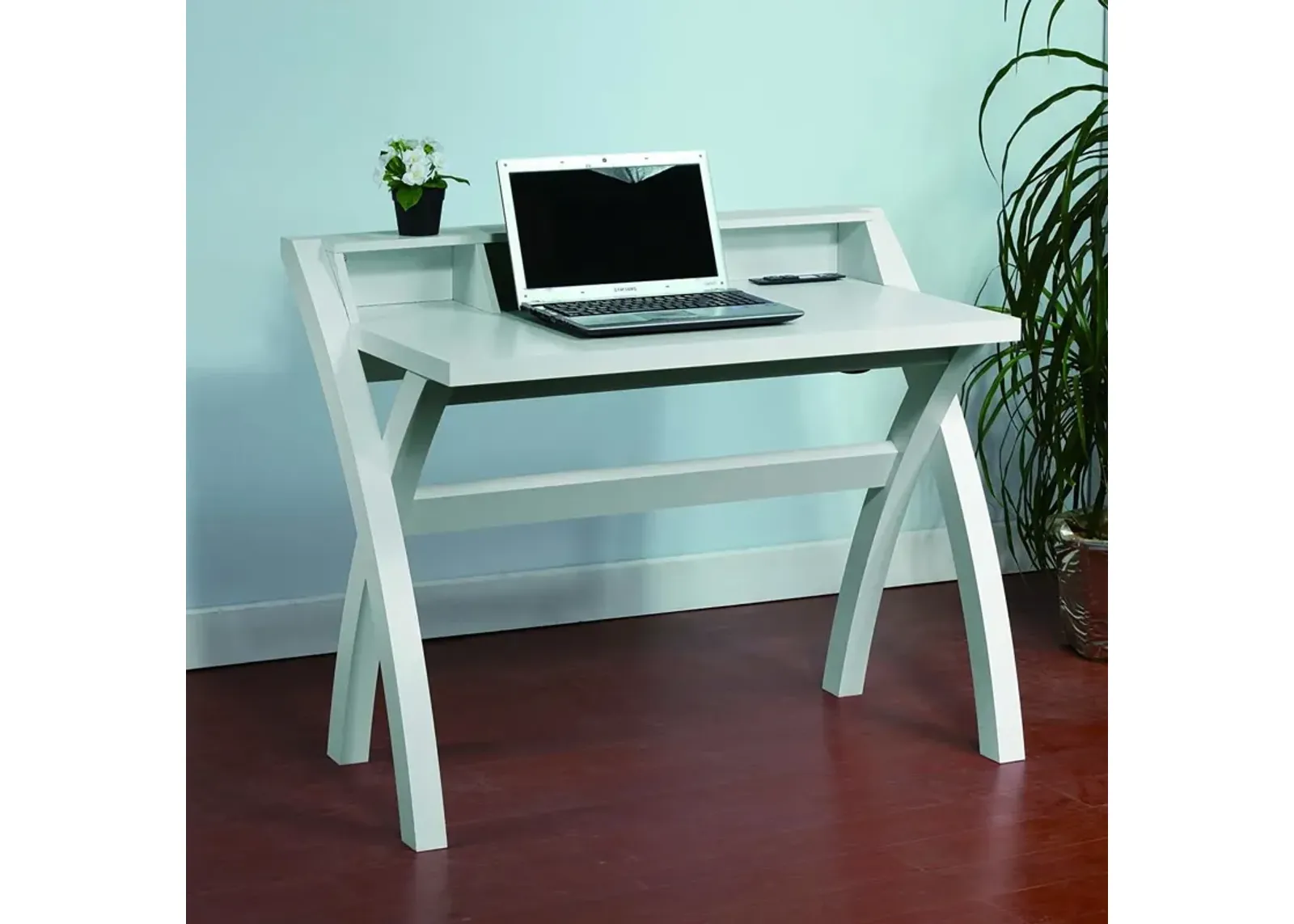 Crosshatch Desk, Workstation Desk With USB / Power Outlet - White