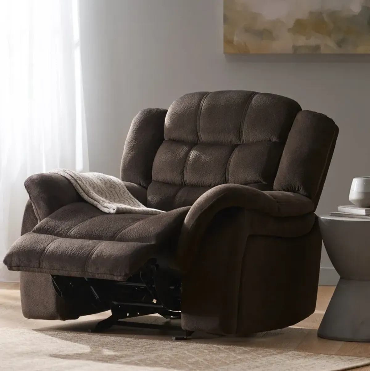 Classic Design, Plush Fabric, Glider Recliner