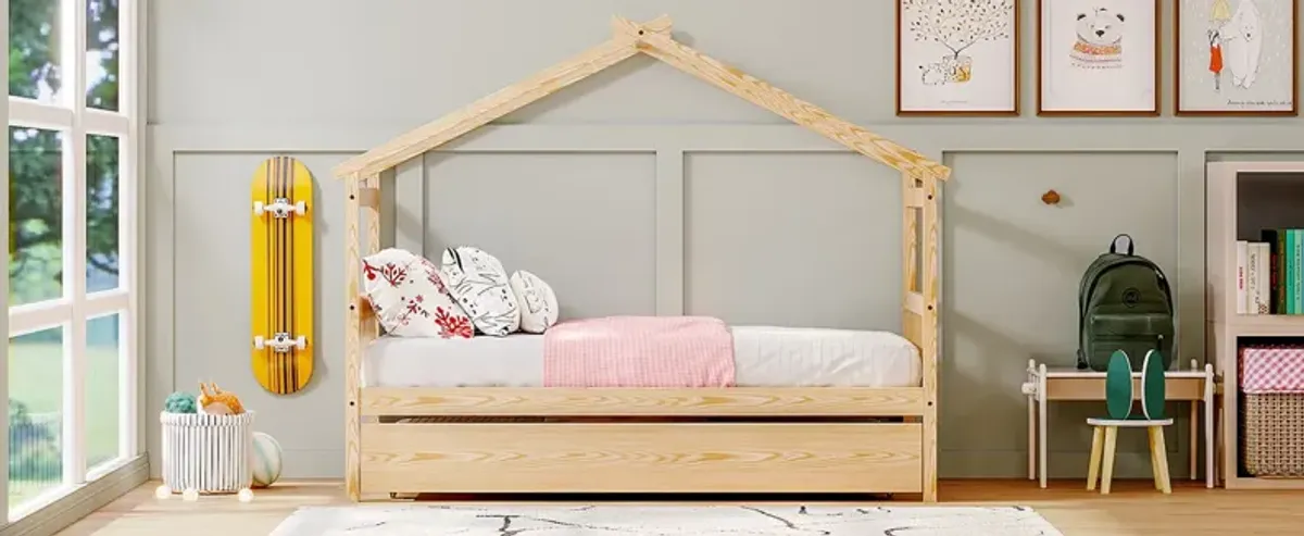 Wooden House Bed With Twin Size Trundle