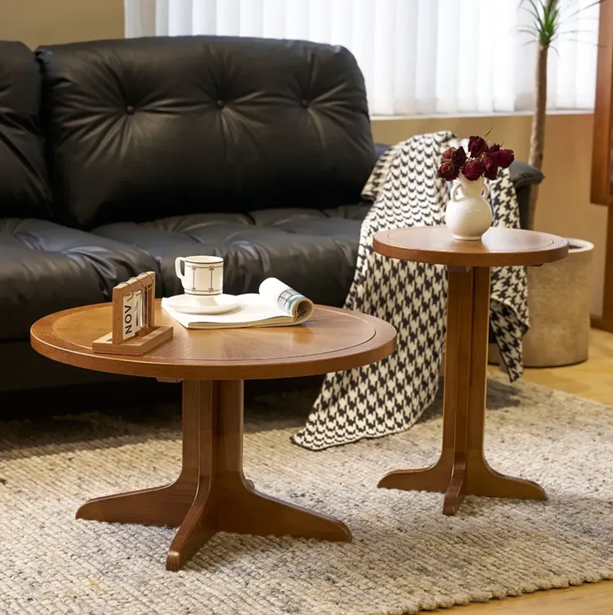 2 Piece Modern Farmhouse Living Room Coffee Table Set, Stylish And Elegant Nesting Round Wooden Table, Side End Table Set For Living Room, Bedroom - Brown