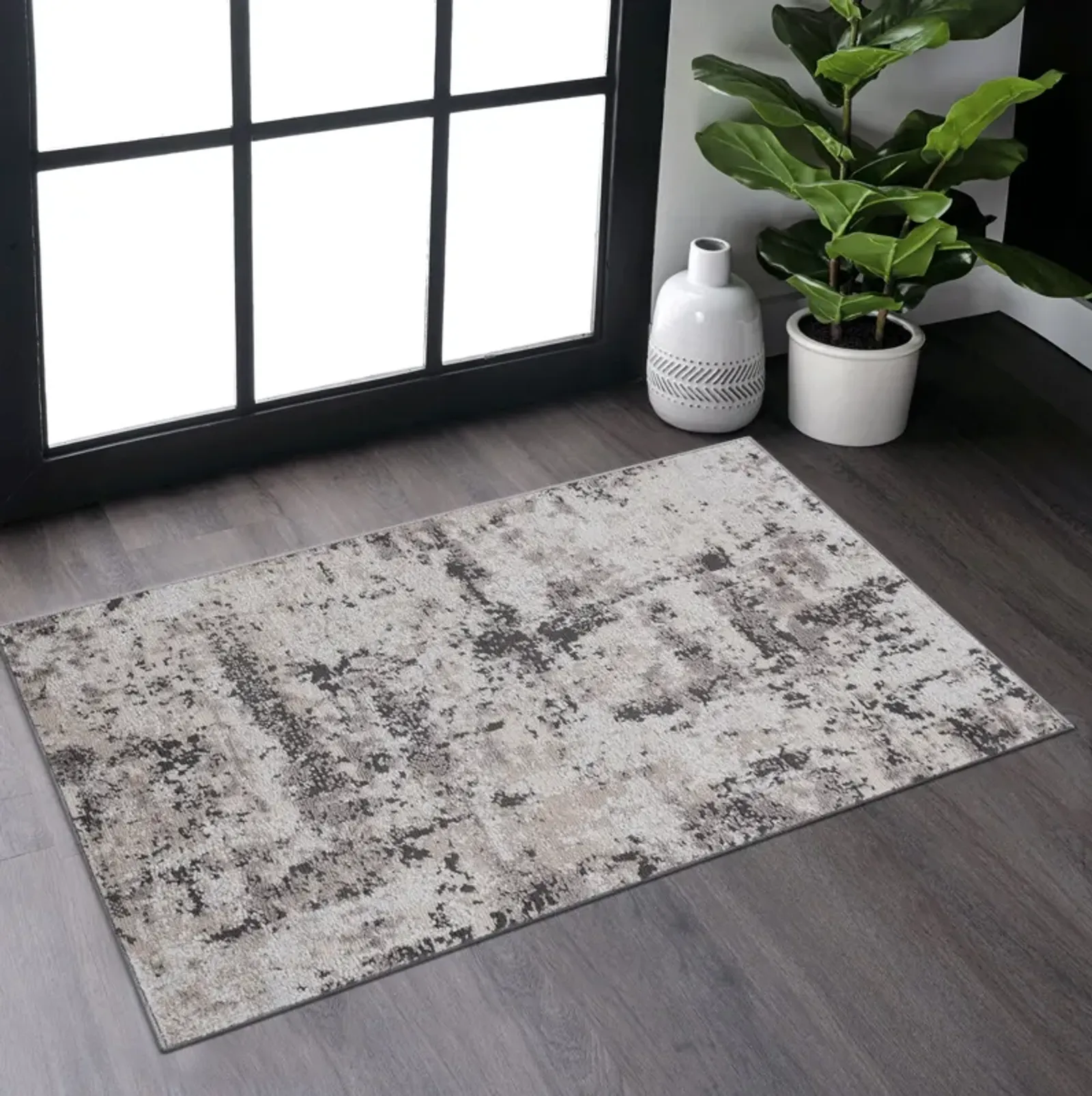 Payas - 2' x 3' Traditional Non-Shedding Stylish And Stain Resistant Area Rug - Cream / Brown