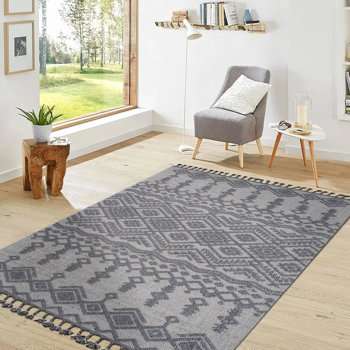 Traditional Indoor / Outdoor Area Rug