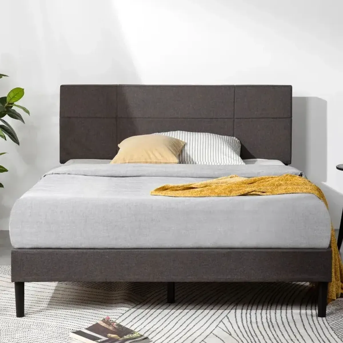 Denna - Upholstered Standard Bed