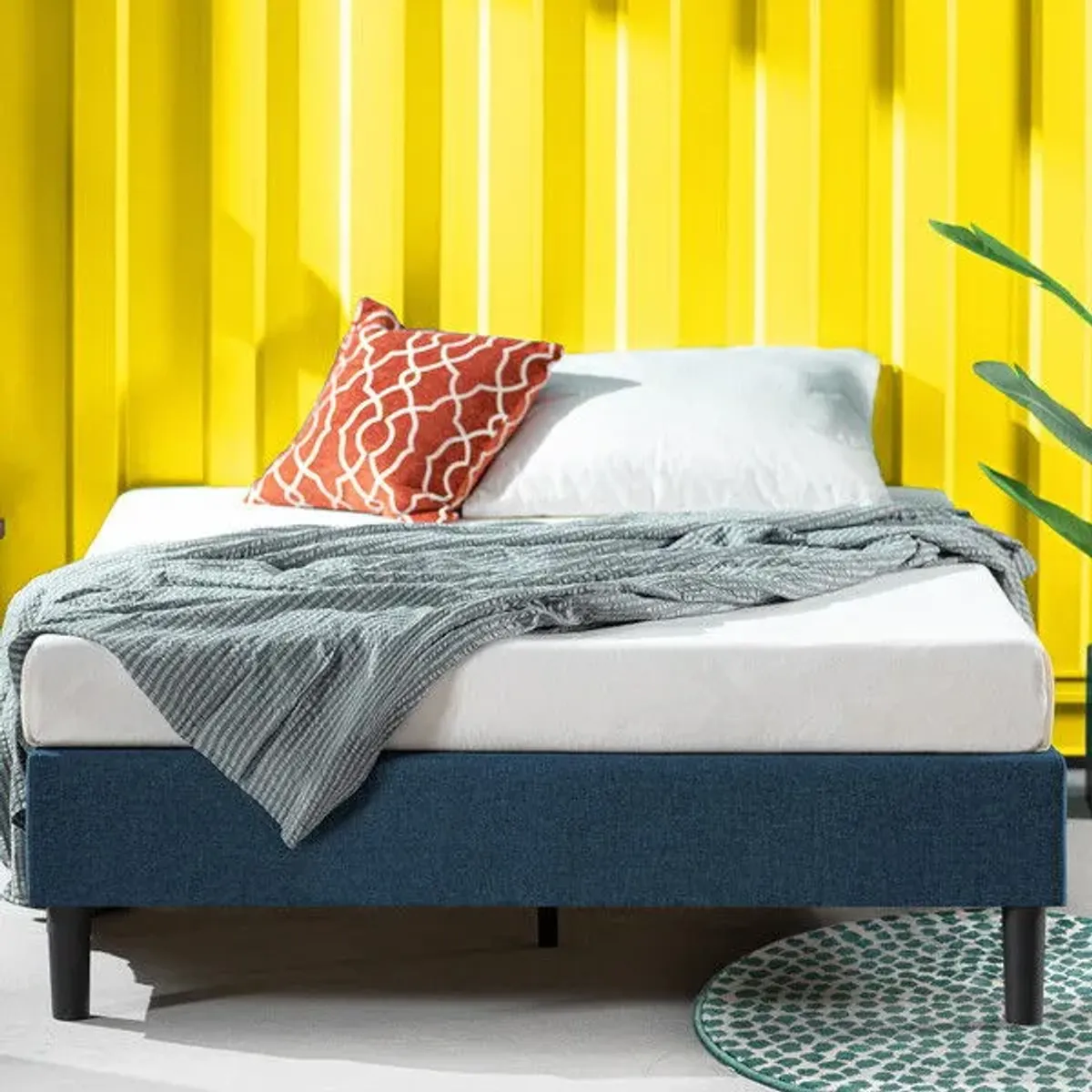 Essential - Minimalist Design Platform Bed