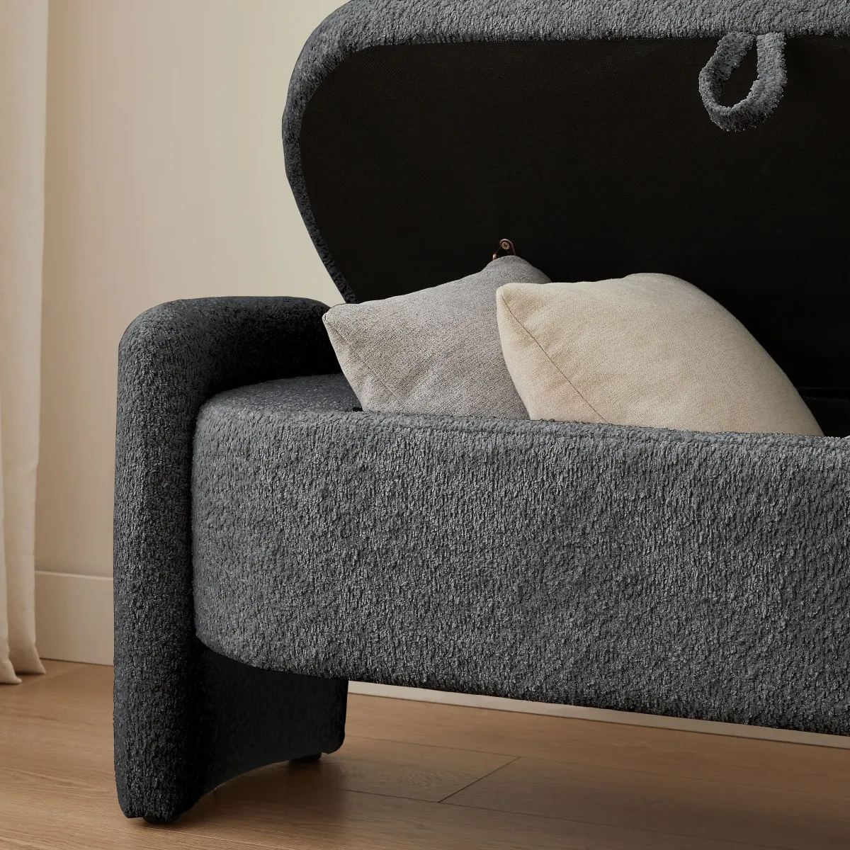 Ottoman Oval Storage Bench, 3D Lamb Fleece Bench With Large Storage Space For The Living Room, Entryway And Bedroom