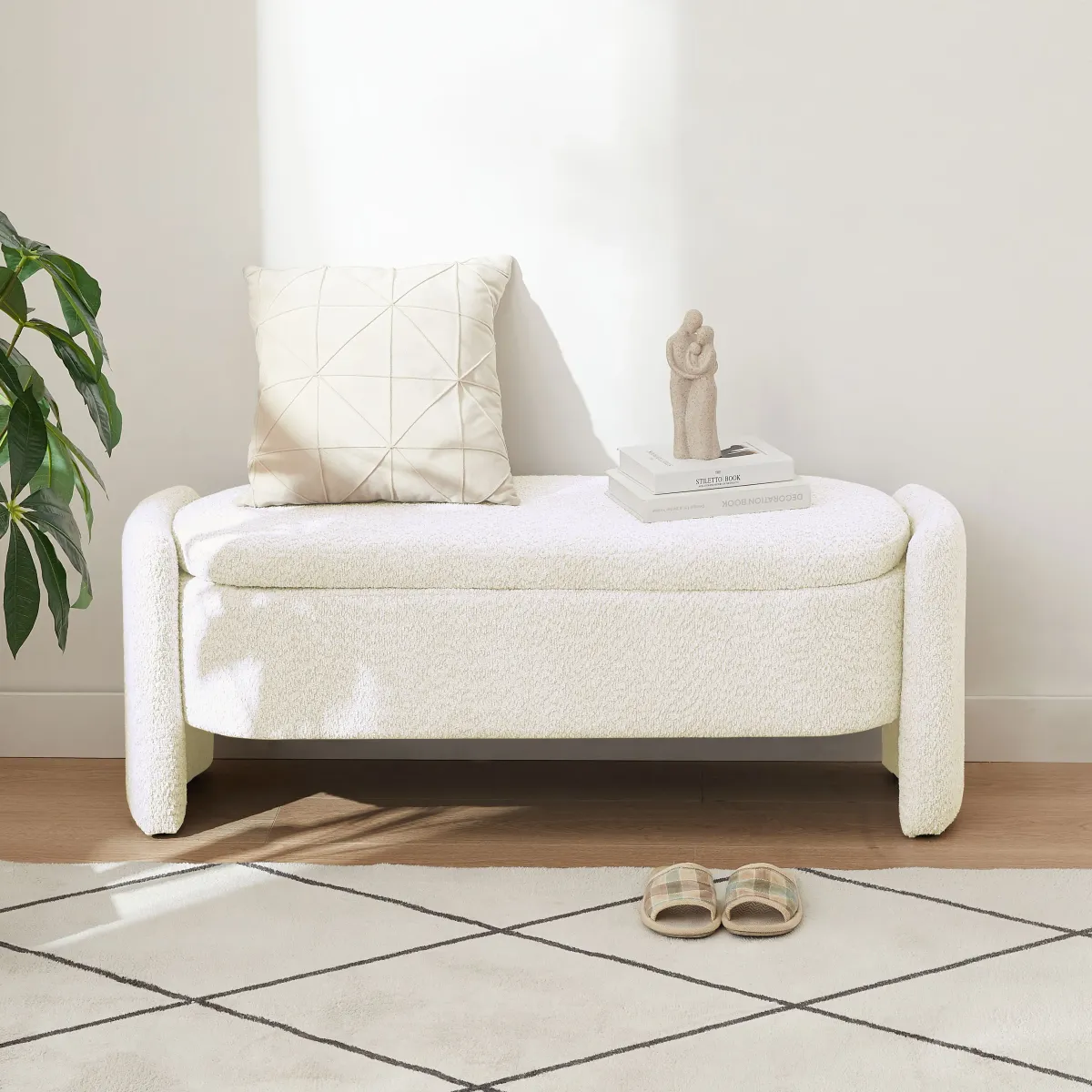 Ottoman Oval Storage Bench, 3D Lamb Fleece Bench With Large Storage Space For The Living Room, Entryway And Bedroom