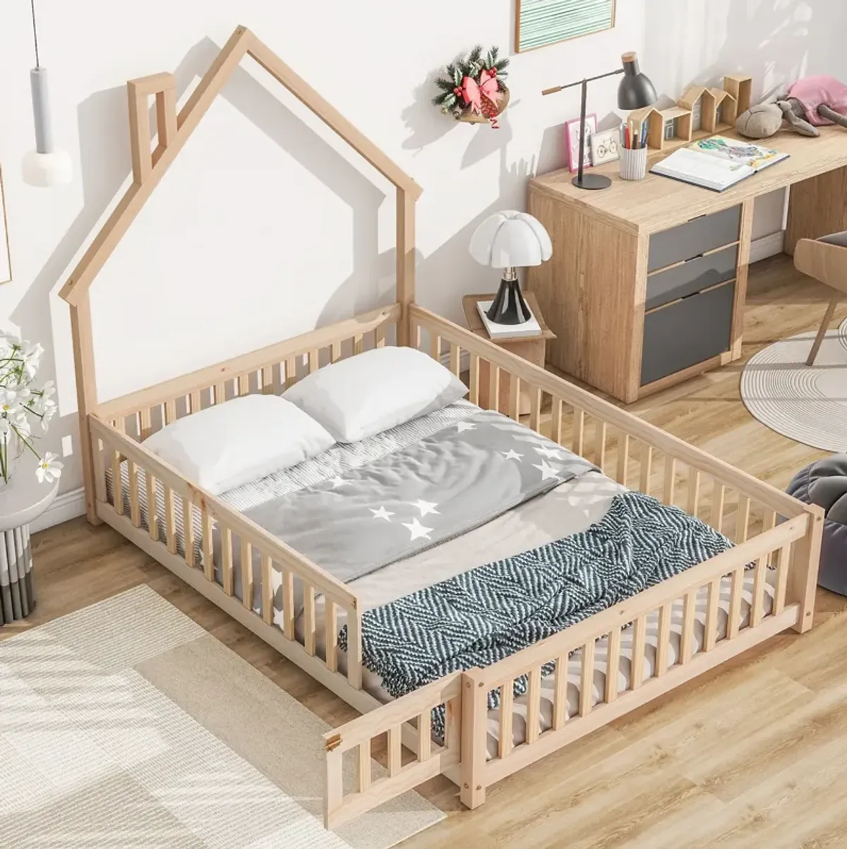 House-Shaped Headboard Floor Bed With Fence