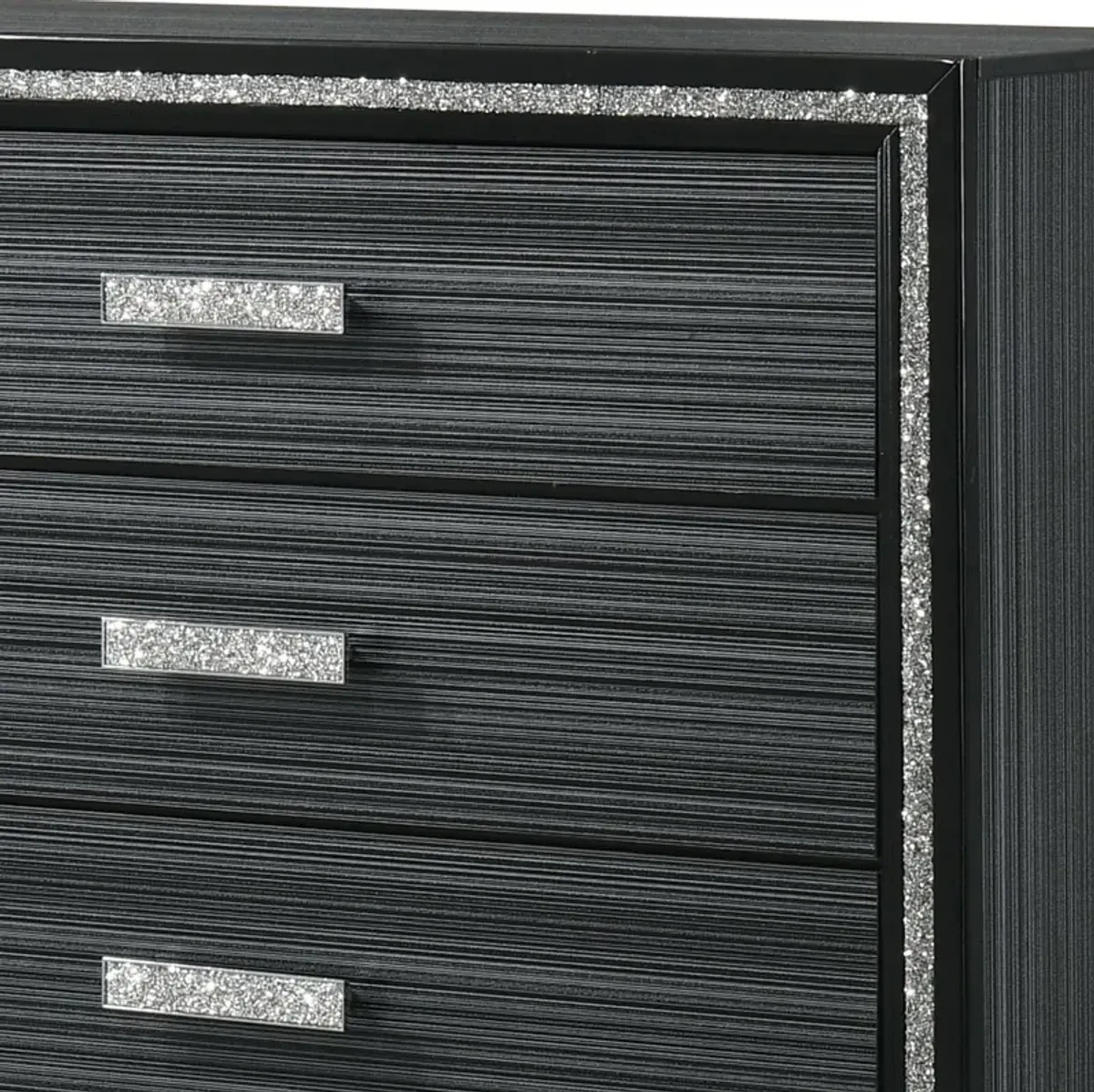 Haiden - Weathered Chest - Black