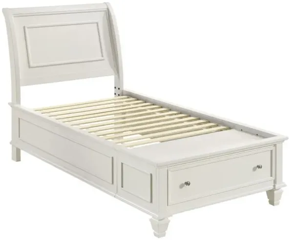 Selena - Sleigh Bed with Footboard Storage