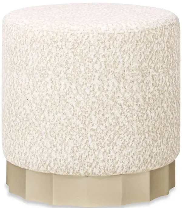 Hampton - Round Upholstered Ottoman With Scalloped Base - Speckled Egg Beige
