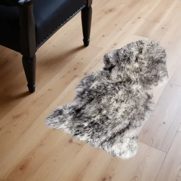 3' x 2' Animal Print Area Rug - Gradient Gray