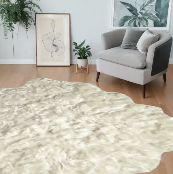 6' x 5' Animal Print Area Rug - Off White