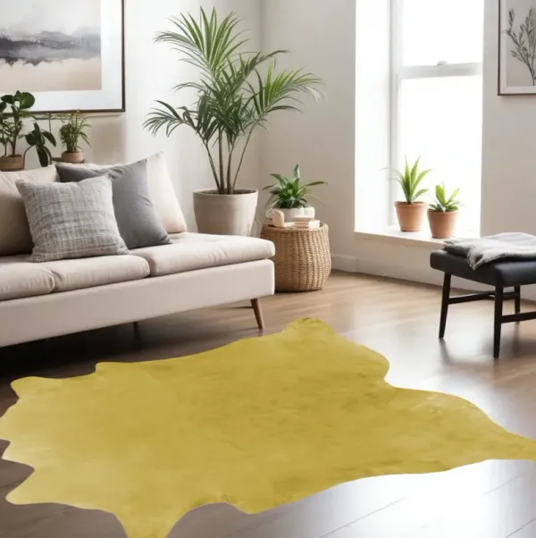 6' x 7' Cowhide Cowhide Area Rug - Gold