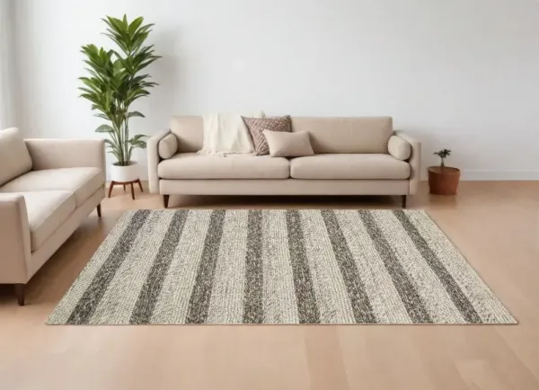 9' x 13' Wool Area Rug - Gray Or White