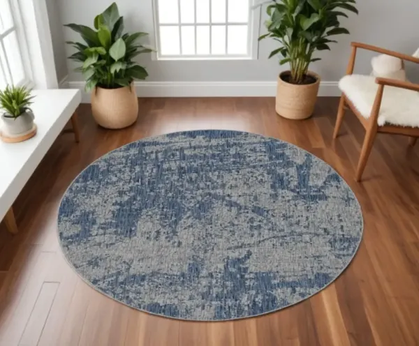 7.8' x 7.8' Round Area Rug - Gray