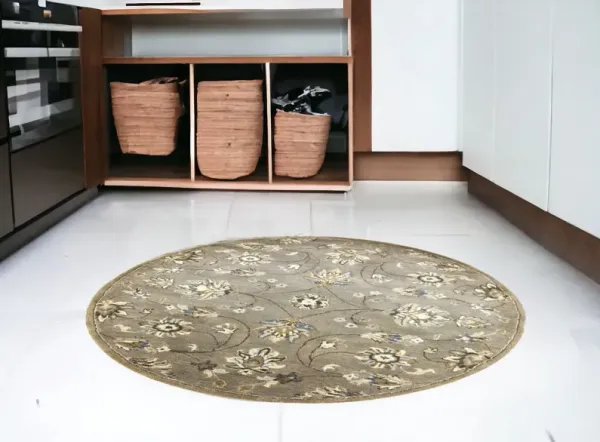 5' Round Floral Vine Wool Indoor Area Rug - Gray