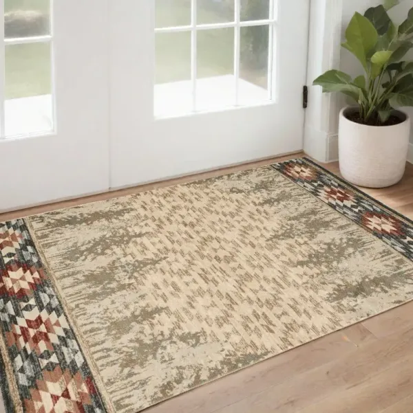 3.3' x 5.3' Southwestern Area Rug - Ivory