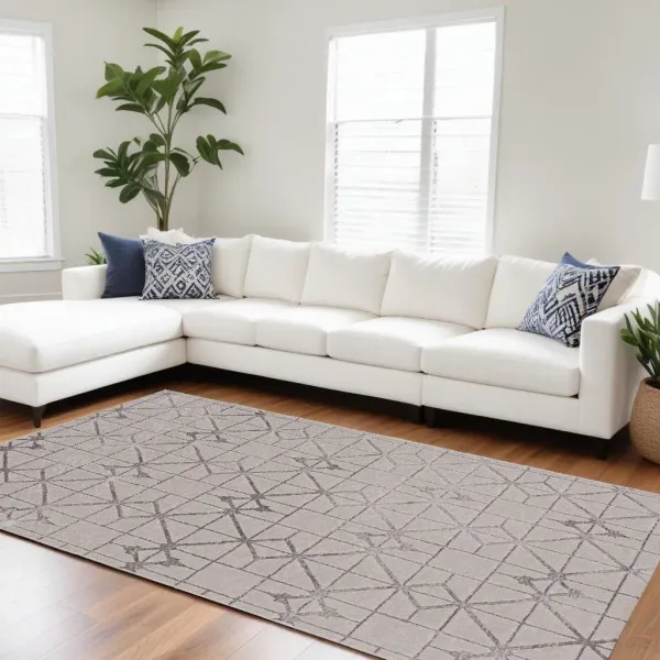 94 x 130 Polypropylene Or Polyester Rug - Ivory Or Silver