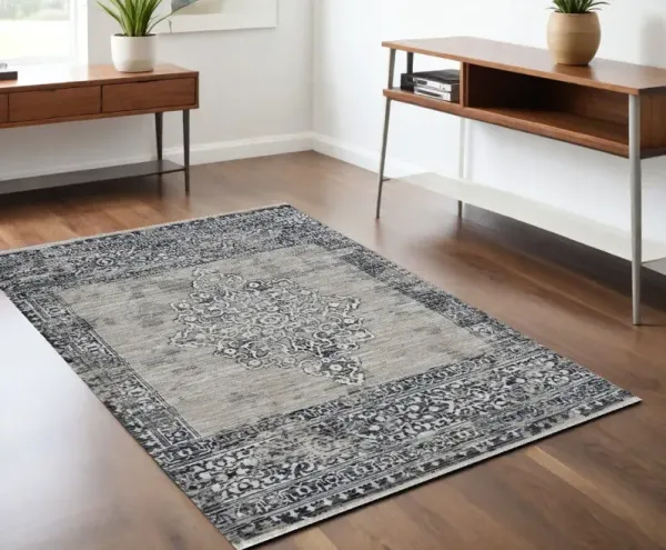 4' x 6' Medallion Area Rug - Charcoal And Gray