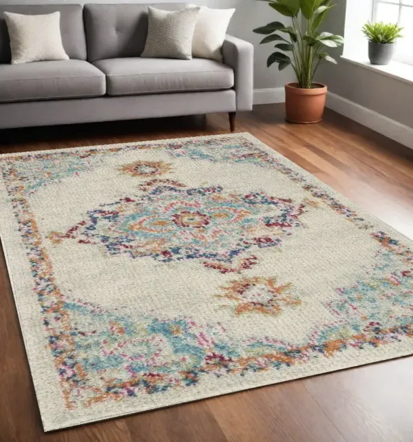 5' x 7' Power Loom Area Rug - Gray And Ivory