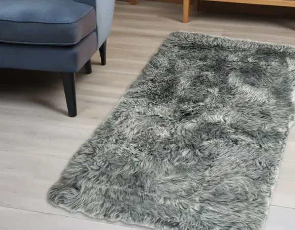 3' x 5' Rectangular Sheepskin Area Rug - Gray Natural