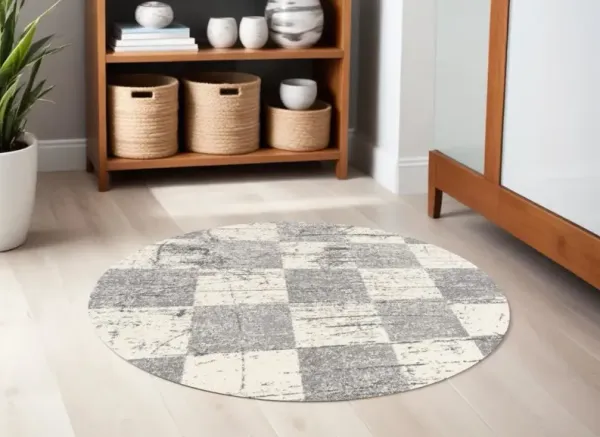 5' Round Checkered Power Loom Area Rug - White