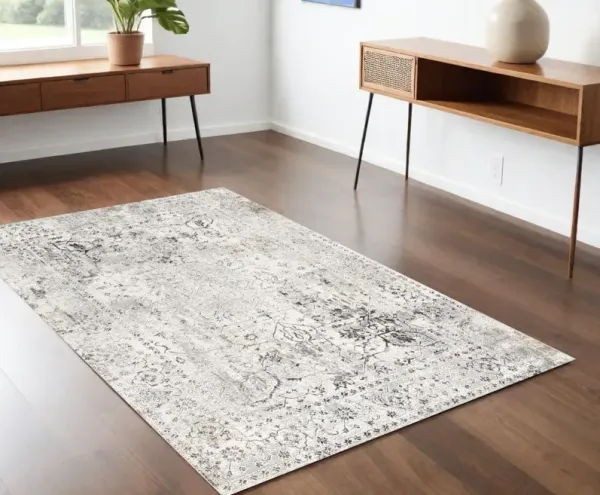 4' x 6' Oriental Area Rug - Beige