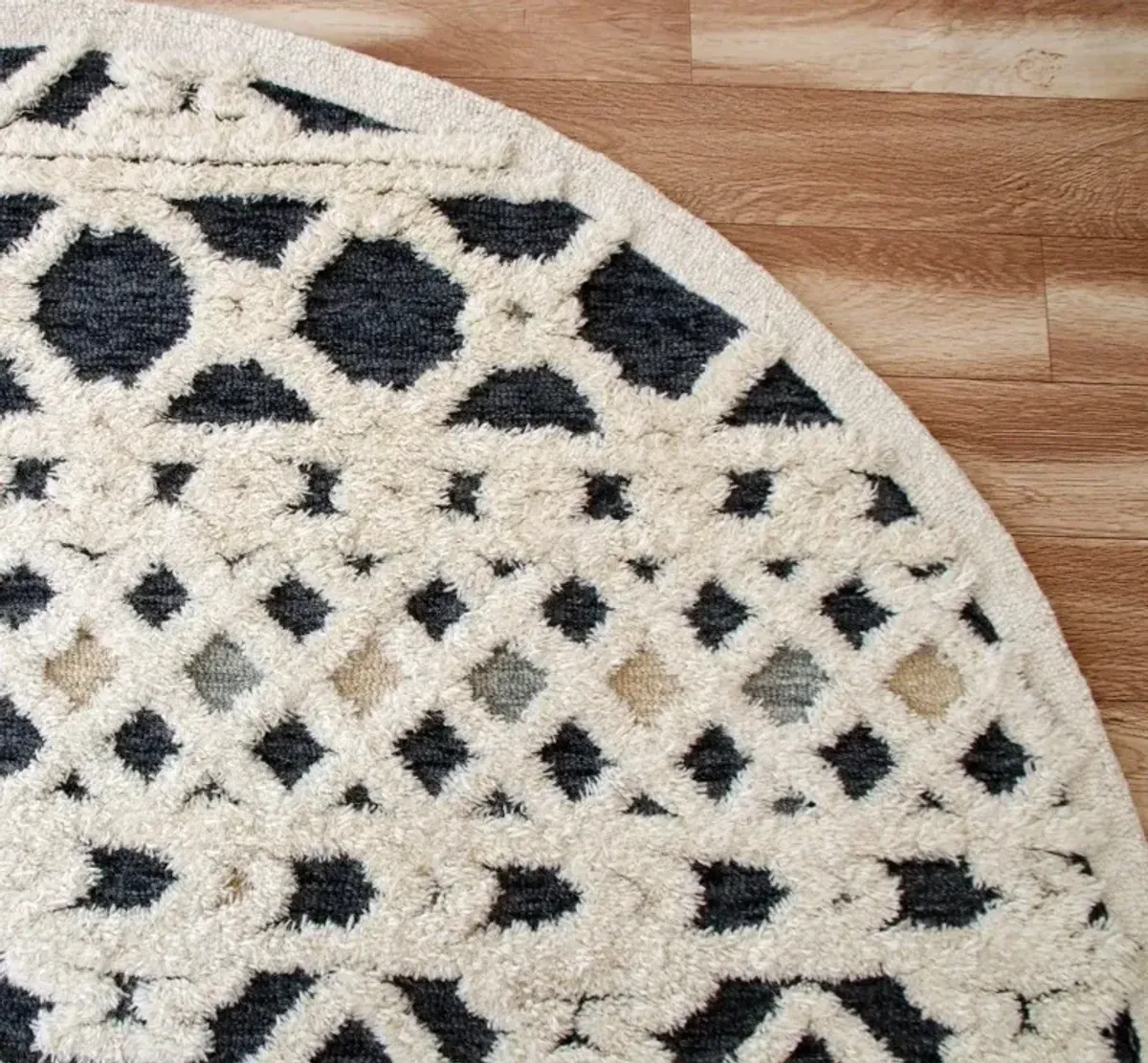 4' Round Decorative Area Rug - Blue And Cream