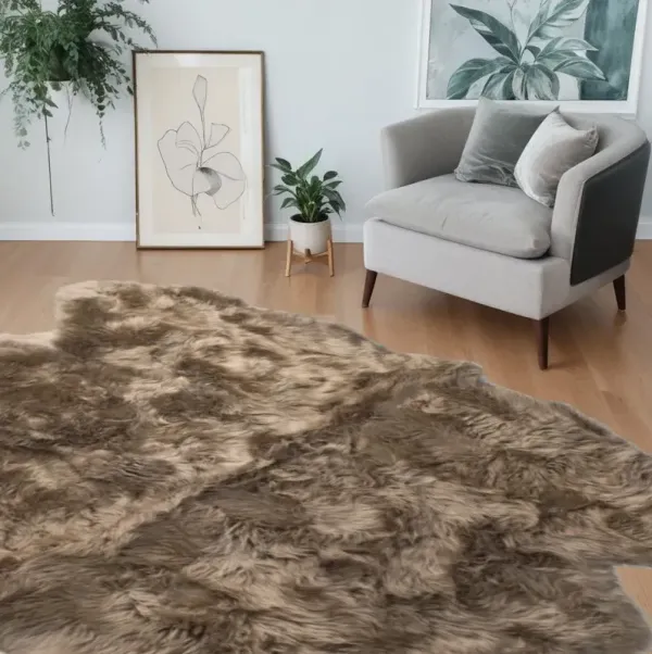5' x 6' Wool Sheepskin Handmade Area Rug - Taupe