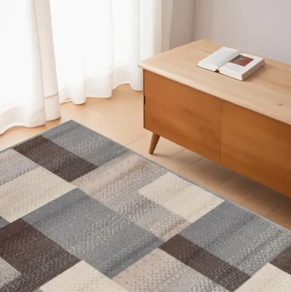 4' x 6' Patchwork Power Loom Stain Resistant Area Rug - Gray