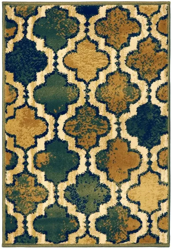 2' x 3' Quatrefoil Power Loom Distressed Stain Resistant Area Rug - Green