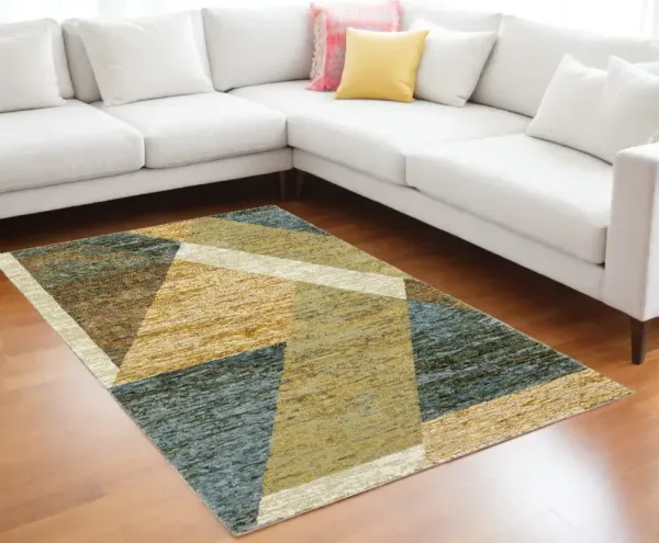 7' x 10' Geometric Power Loom Area Rug - Beige And Blue