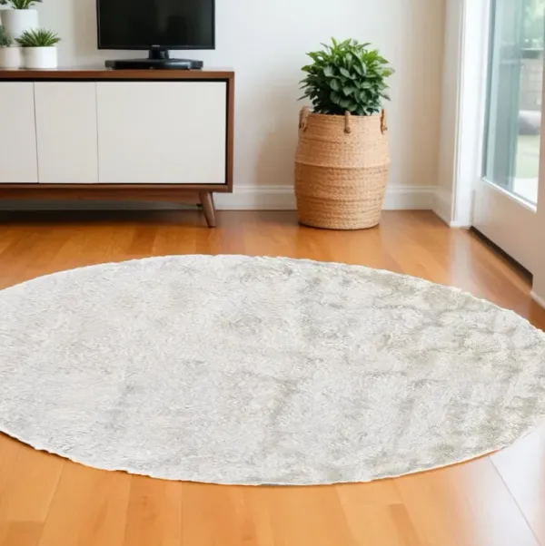 8' Round Shag Tufted Handmade Area Rug - White