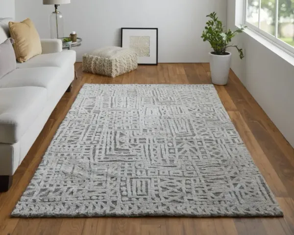 4' x 6' Geometric Stain Resistant Area Rug - Gray And Silver