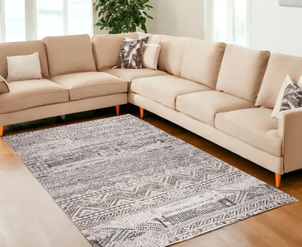 6' x 8' Oriental Non Skid Area Rug - Gray And White