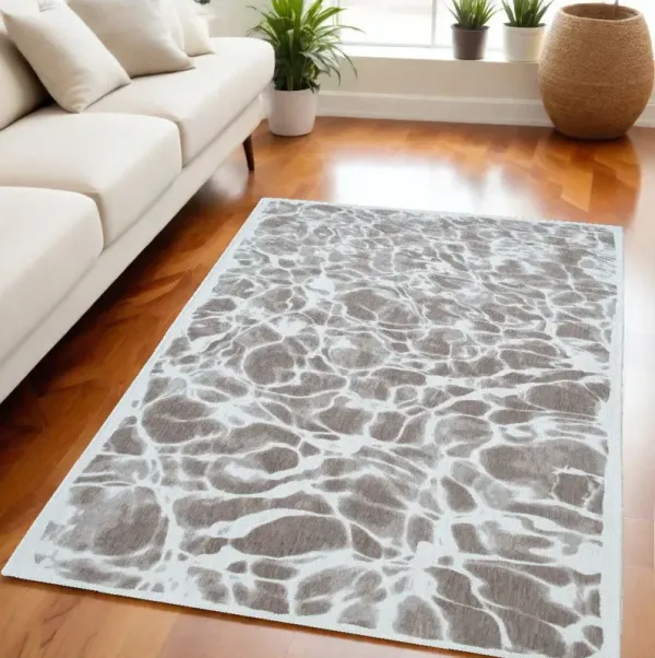 5' x 7' Abstract Non Skid Area Rug - Gray