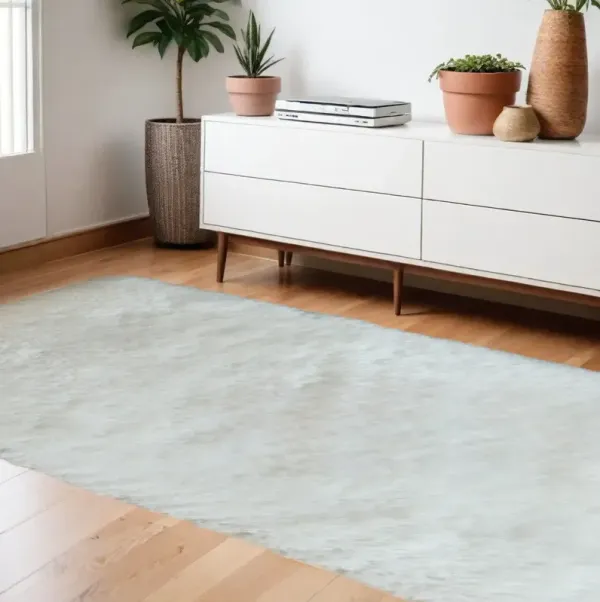 6' x 9' Shag Hand Tufted Area Rug - White