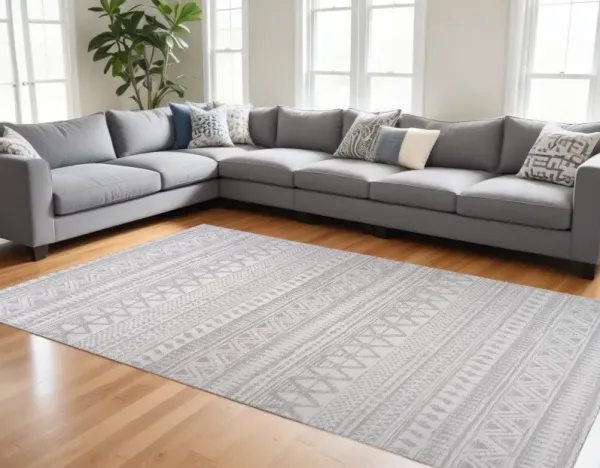 7' x 10' Abstract Distressed Polyester Area Rug - Gray And Cream